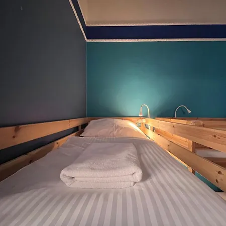 Girls Dorm Ostello *