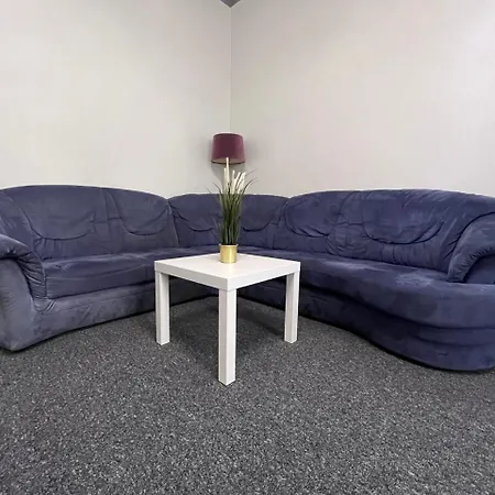 Girls Dorm Хостел