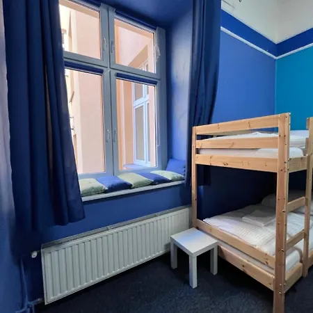 Girls Dorm *